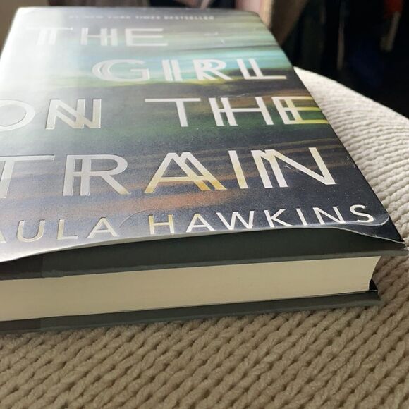 Paula Hawkins Hardcover Book, “The Girl on the Train” - Picture 14 of 14